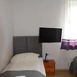 Dom