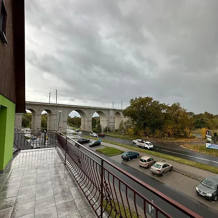 Dom Nocleg ze śniadaniem 2*