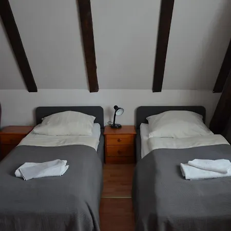 Nocleg ze śniadaniem Dom 2*