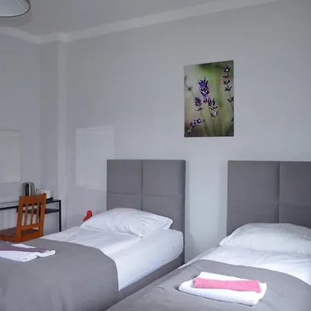 Nocleg ze śniadaniem Dom 2*