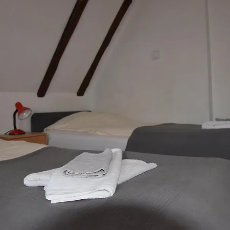 Nocleg ze śniadaniem Dom 2*