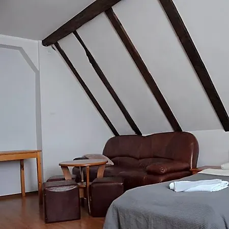 Bed & Breakfast Dom 2*