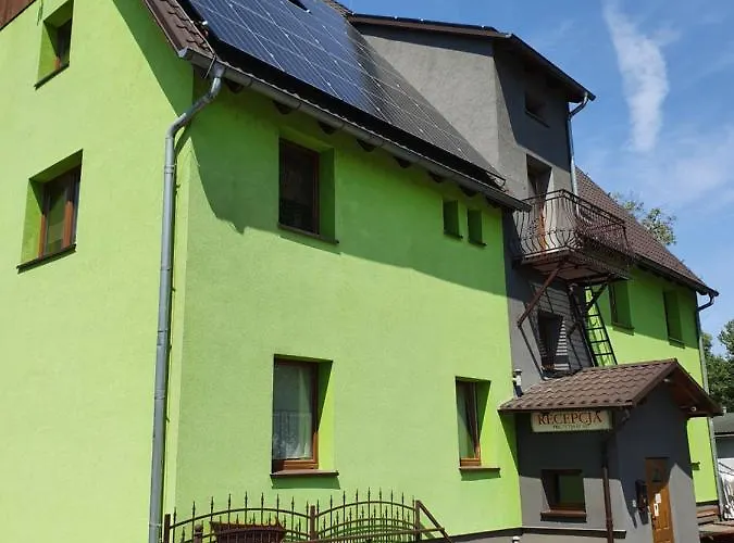 Dom Bed & Breakfast 2*