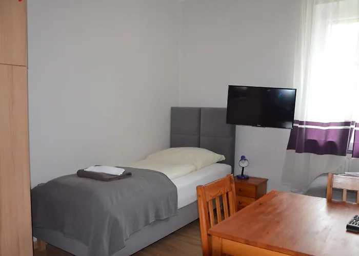 Dom Bed & Breakfast 2*